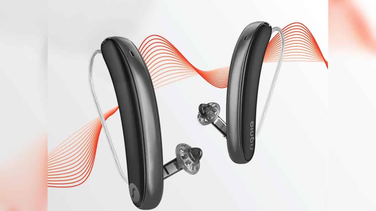 Signia Styletto IX carries over the slim-line design of Styletto AX hearing aids.