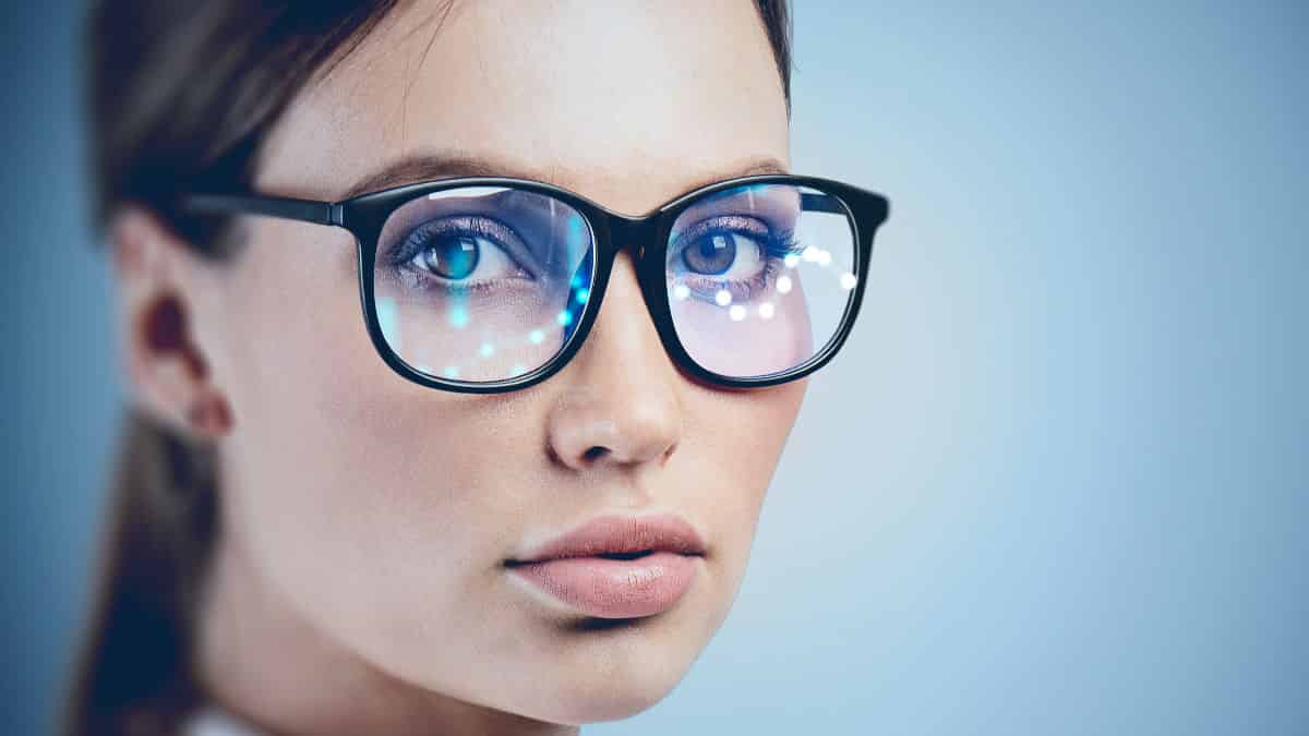 Hear with Your Eyes: A Review of Live Captioning Glasses