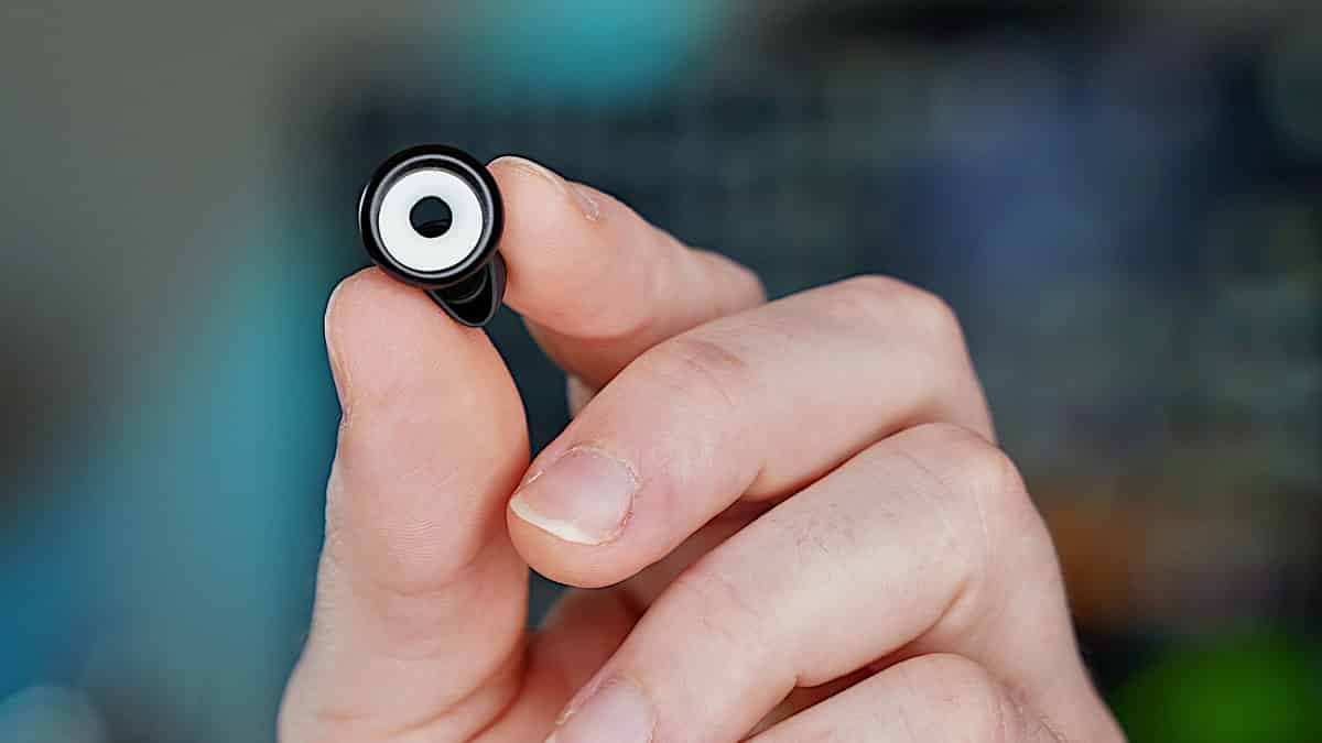 Loop Experience Earplugs Review: Expert Lab Testing and Audio Samples