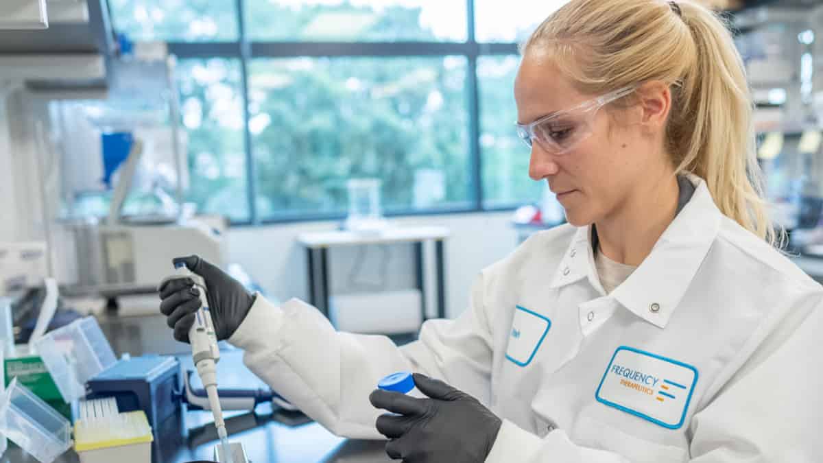 Frequency Therapeutics Lab Photo