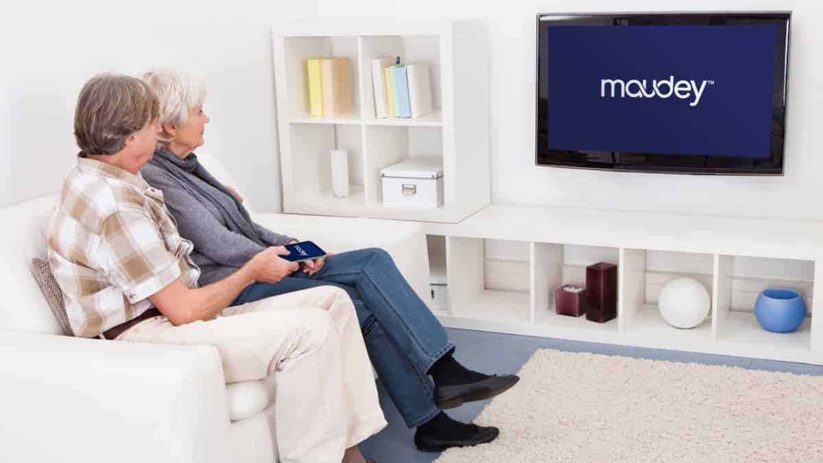 Maudey Tv Couch 1200 X 675